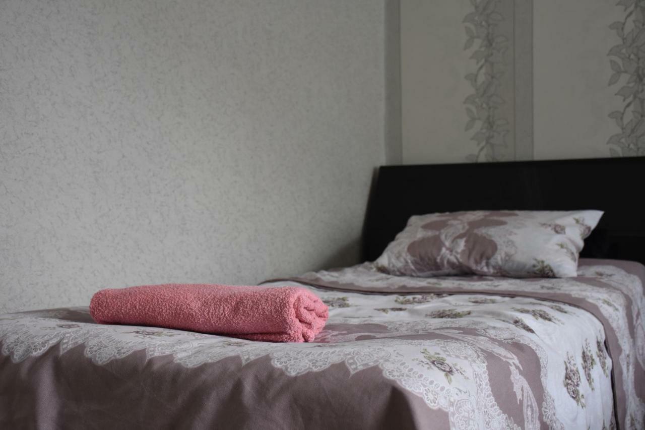 Guesthouse Natalia ボルジョミ エクステリア 写真